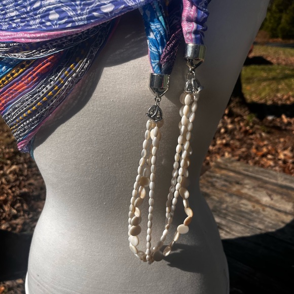 BEADED BEAUTIFUL MULTICOLORED PALM LEAF HEAD SCARF WRAP SHOULDER WRAP HEAD WRAP - Picture 3 of 7
